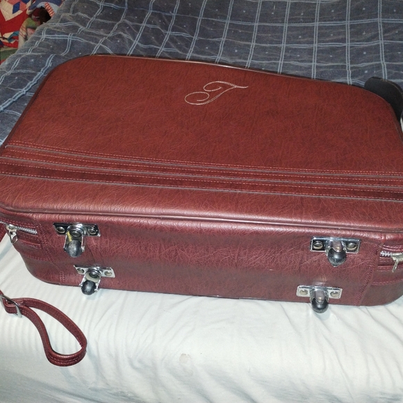 Vintage three-piece all leather travel suitcase in like new condition - Picture 8 of 12